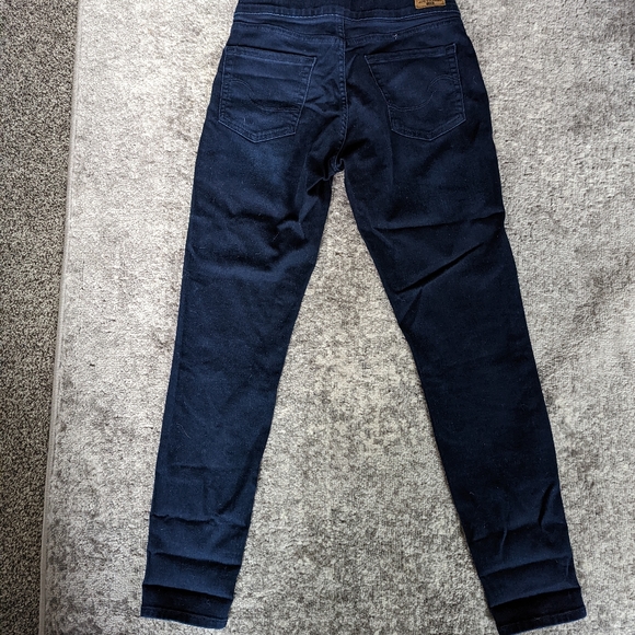 Levi Totally Shaping Pull On Skinny Jegging Size 8 - Picture 2 of 4